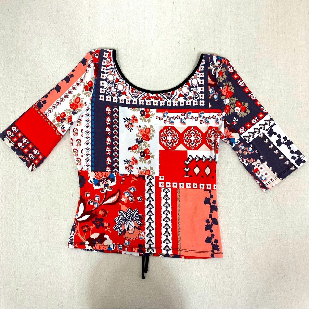 Guess Colorful Top